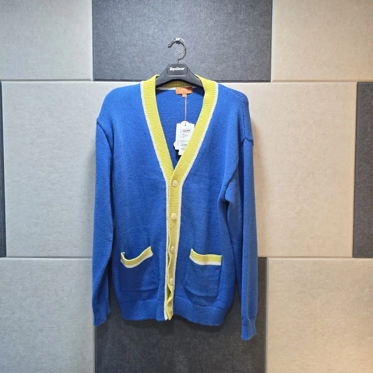 Yellow Line. bloo Cardigan! Retail price 162,000 won! New!