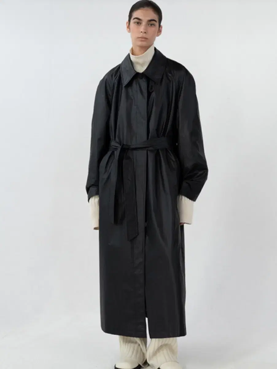 르917 OVERSIZED COATED COTTON COAT