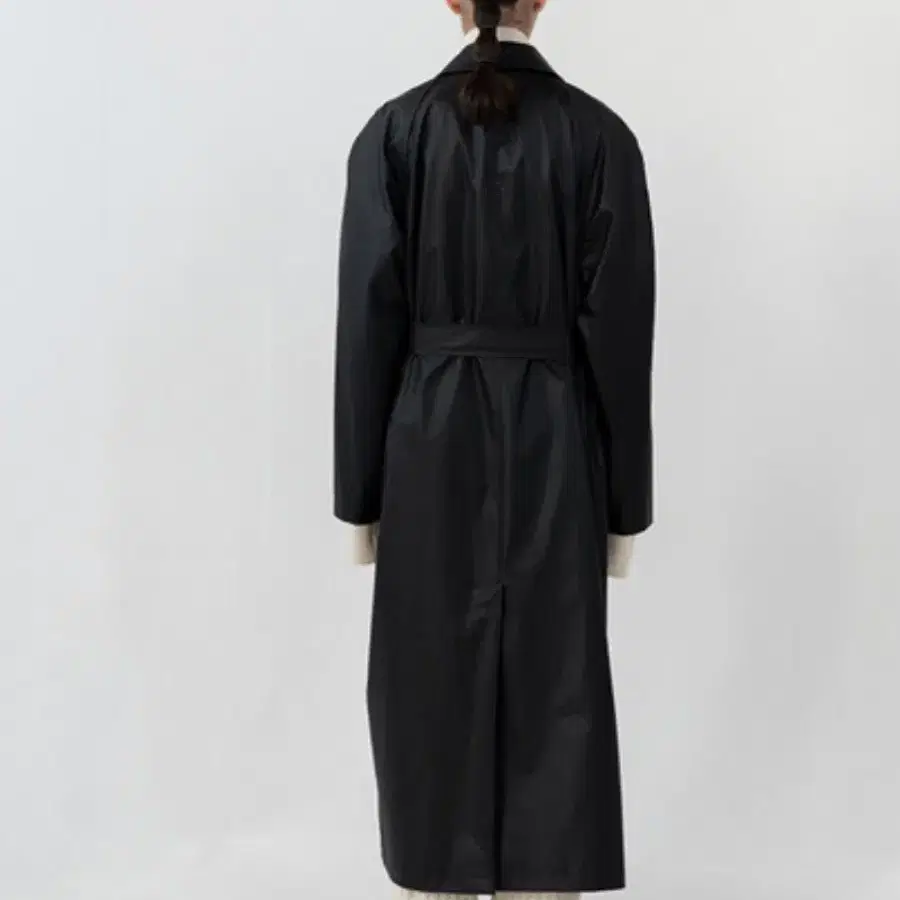 르917 OVERSIZED COATED COTTON COAT