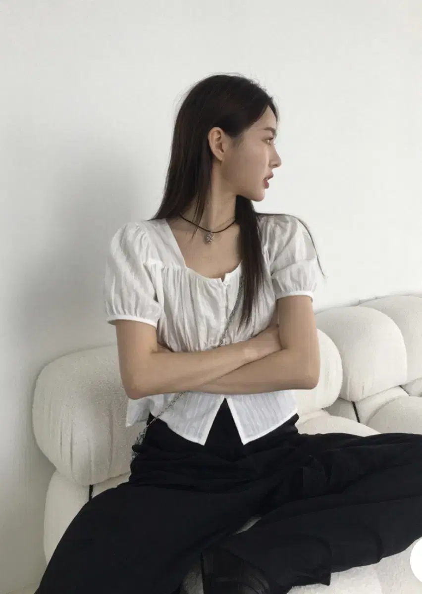 노비야카 acacia puff blouse