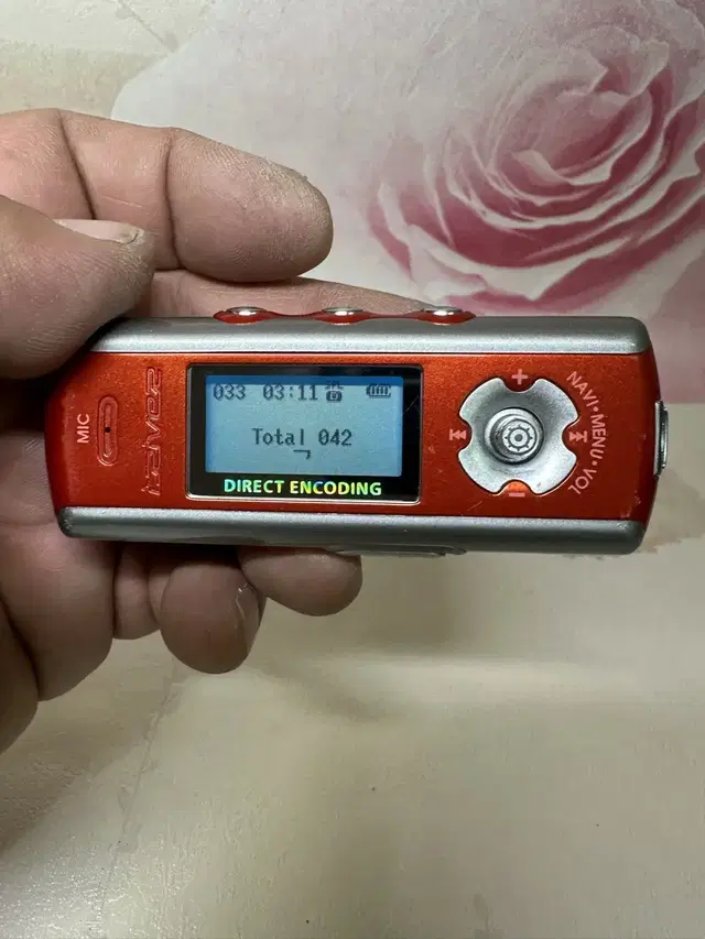 아이리버 MP3,IFP-390T,256MB, 이어폰한쪽만들림