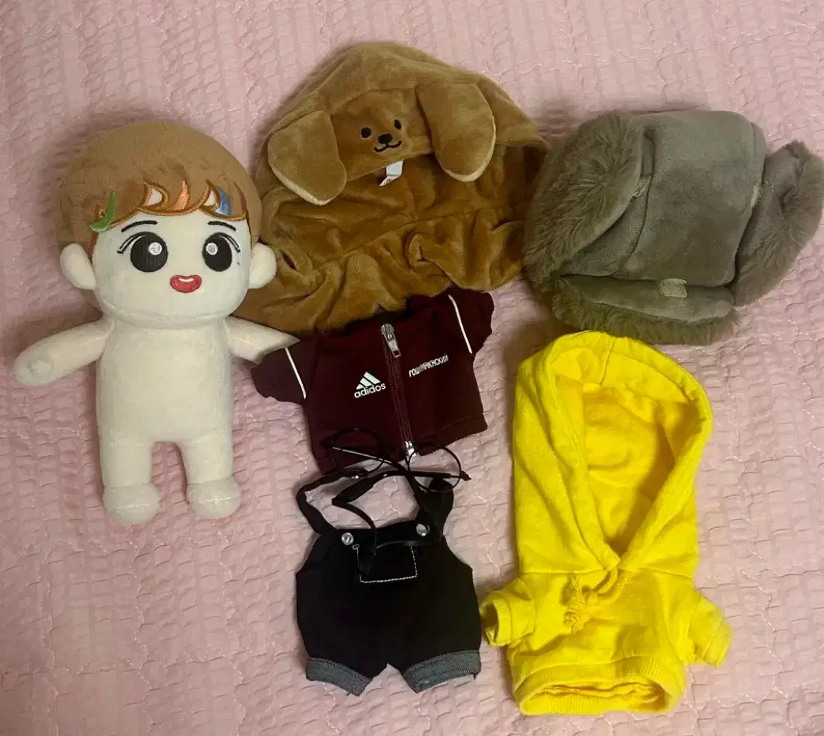 Price down! Rush! Clothes included nct haechan doll tanned wts