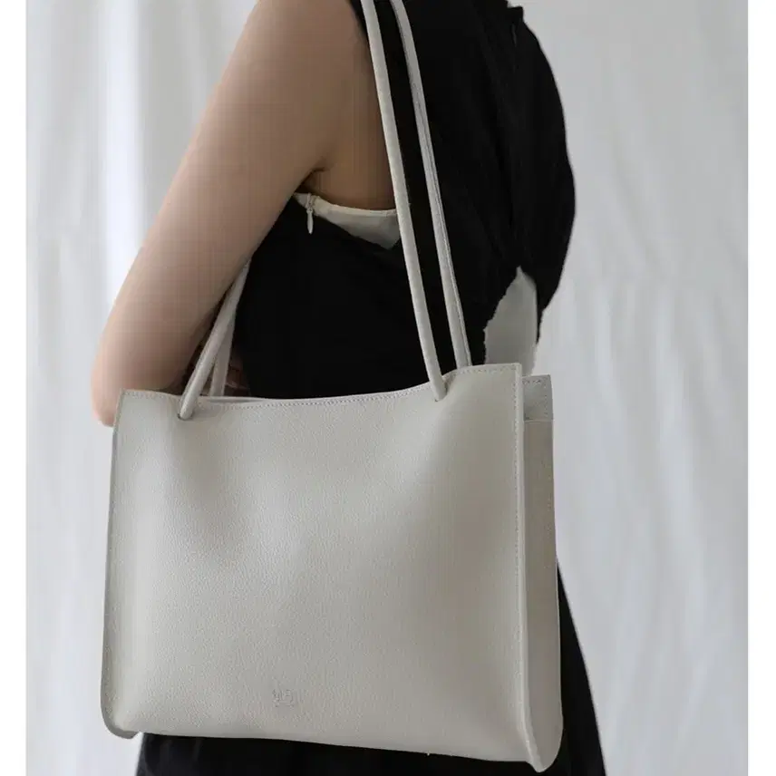 지수 zisoo 숄더백 PLAIN SQUARE BAG (IV)