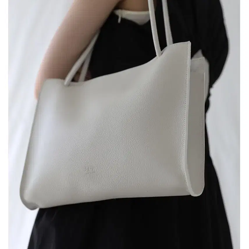 지수 zisoo 숄더백 PLAIN SQUARE BAG (IV)