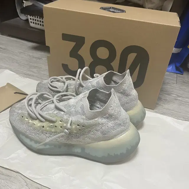 Adidas Yeezy Boost 380 Alien Blue 이지부스트