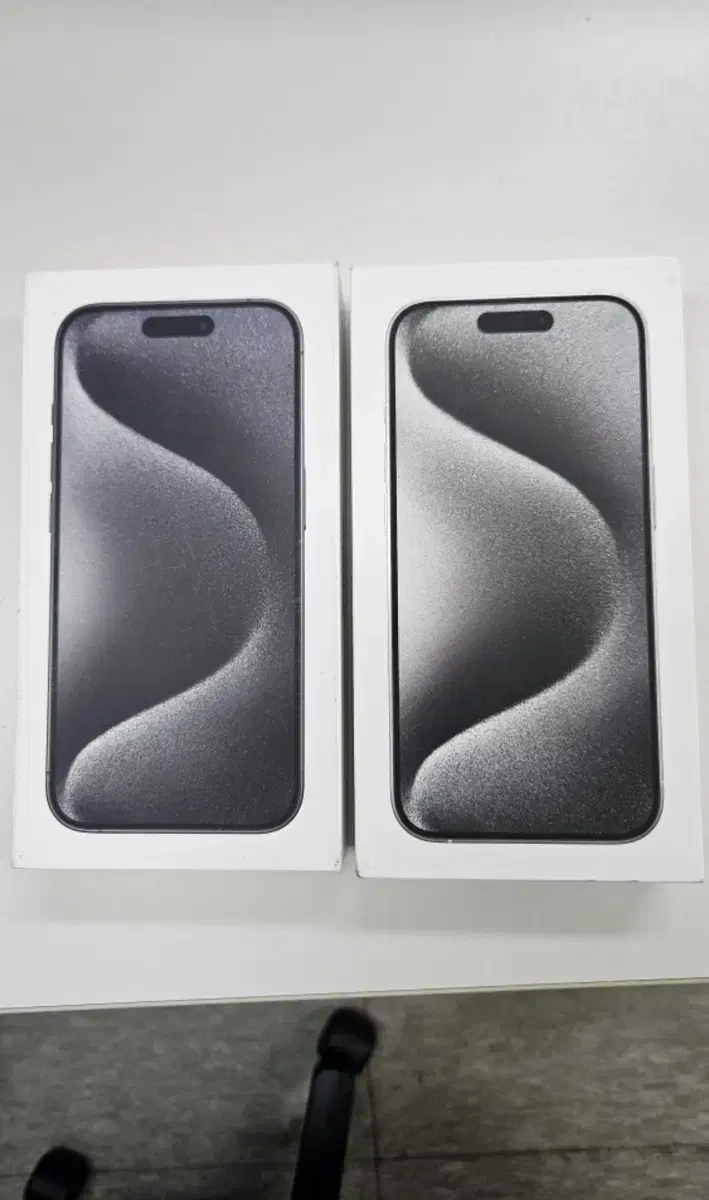 iPhone 15 Pro 256 Black/White sealed sells (self-contained)