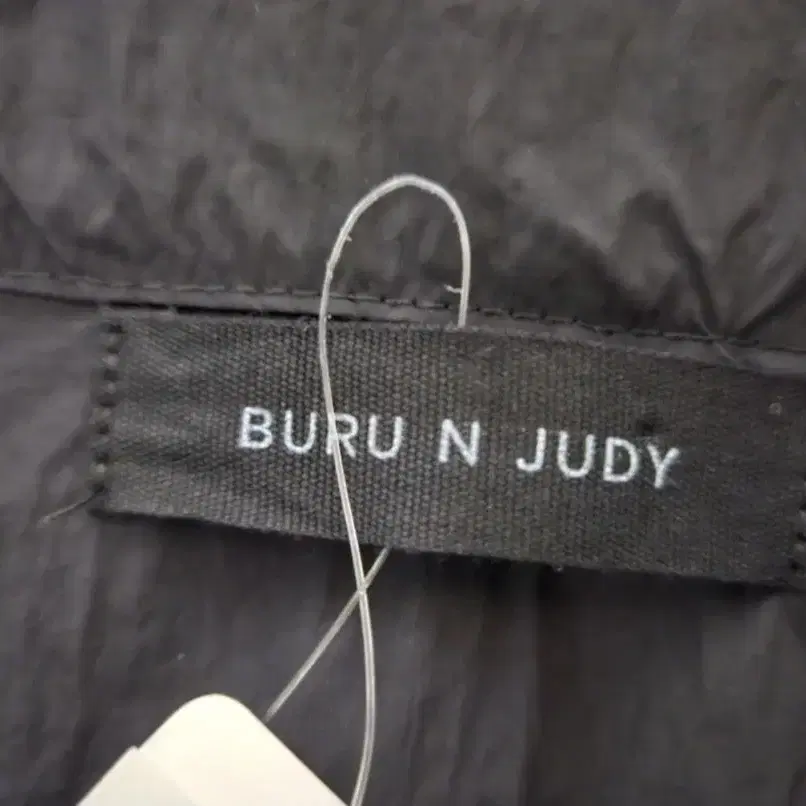 새상품) BURU N JUDY 바스락 아노락  빅카라 점프수트 판매합니다