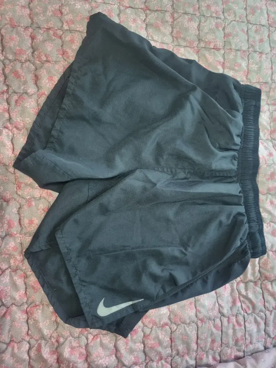 Quick sale%Nike performance vahn