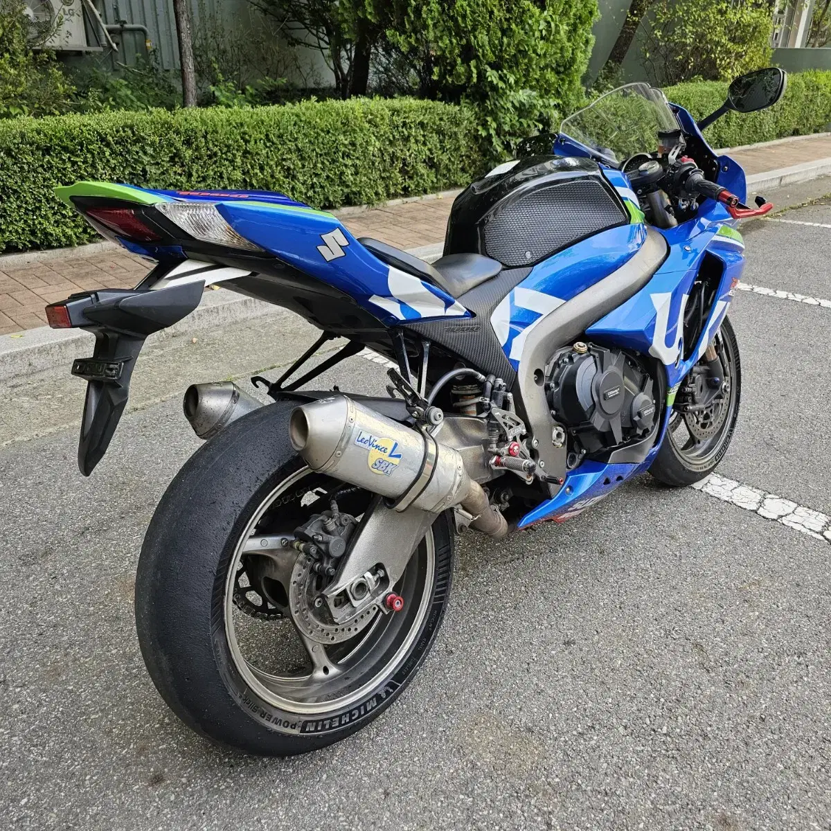 스즈끼 GSX R1000