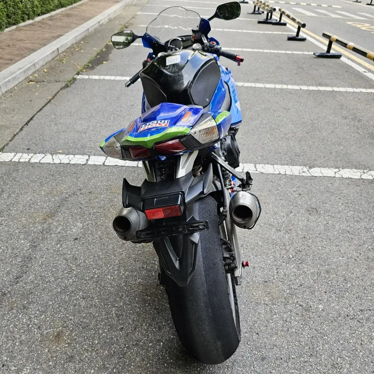 스즈끼 GSX R1000