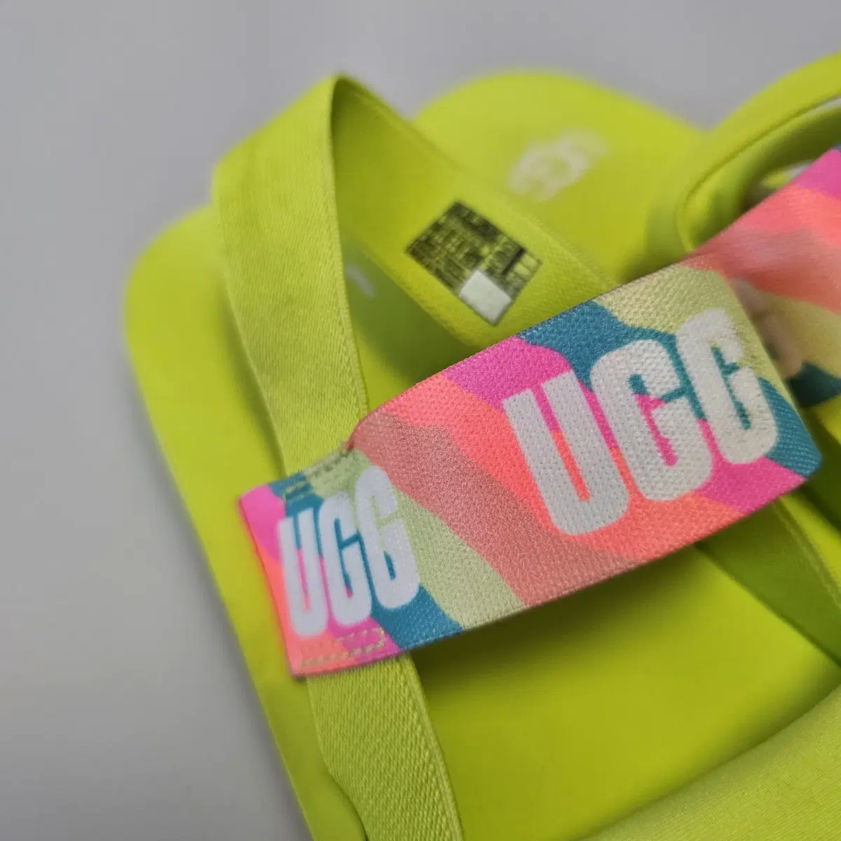 UGG KIDS 샌들 195mm