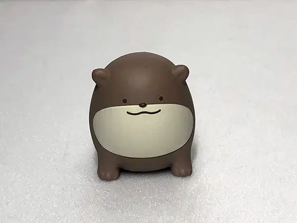 Yokomizo Ikimono Otter Gacha sells