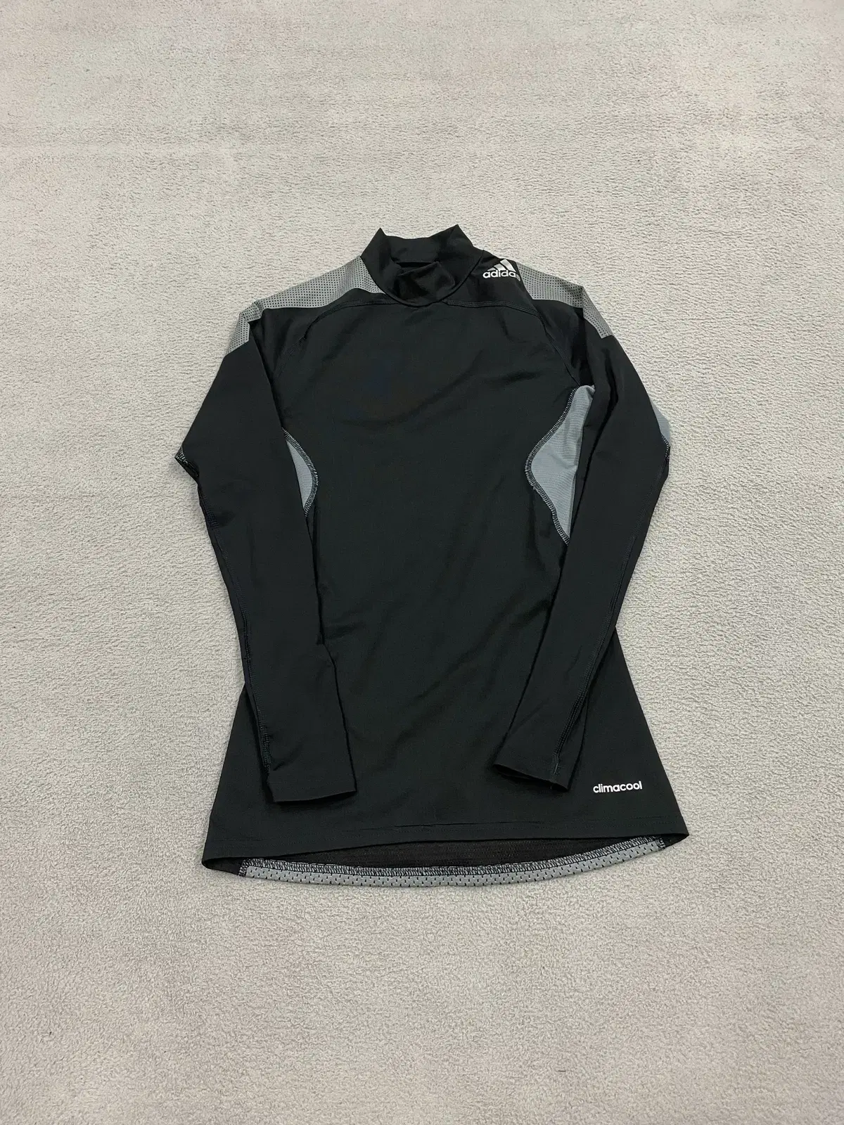 adidas Techfit Performance Long Sleeve Tee