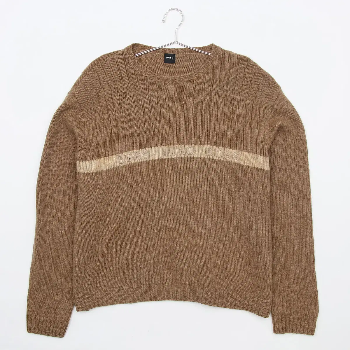 56 Hugo Boss Logo Wool Knit E306