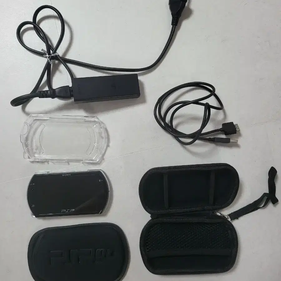 psp go 128g 블랙 정발 제품 판매합니다