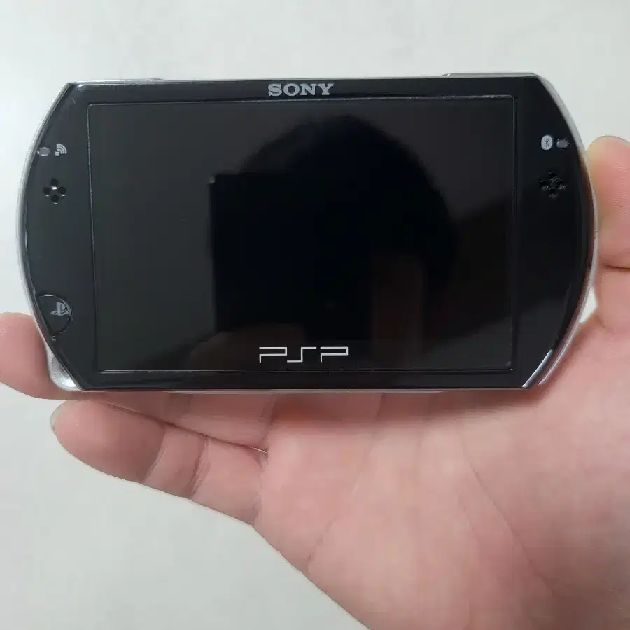 psp go 128g 블랙 정발 제품 판매합니다