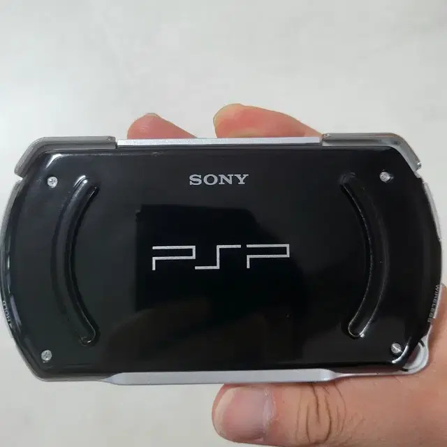 psp go 128g 블랙 정발 제품 판매합니다