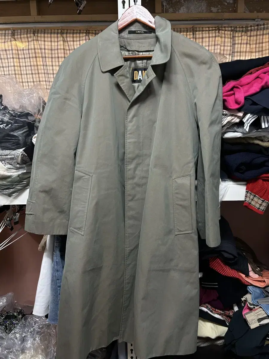 Duck Date Trench