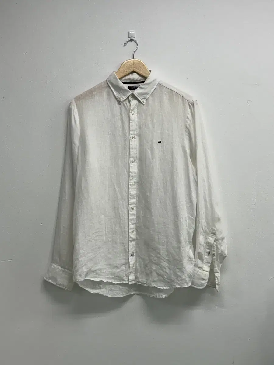 Tommy Shirt Southern M-L (2 runs)