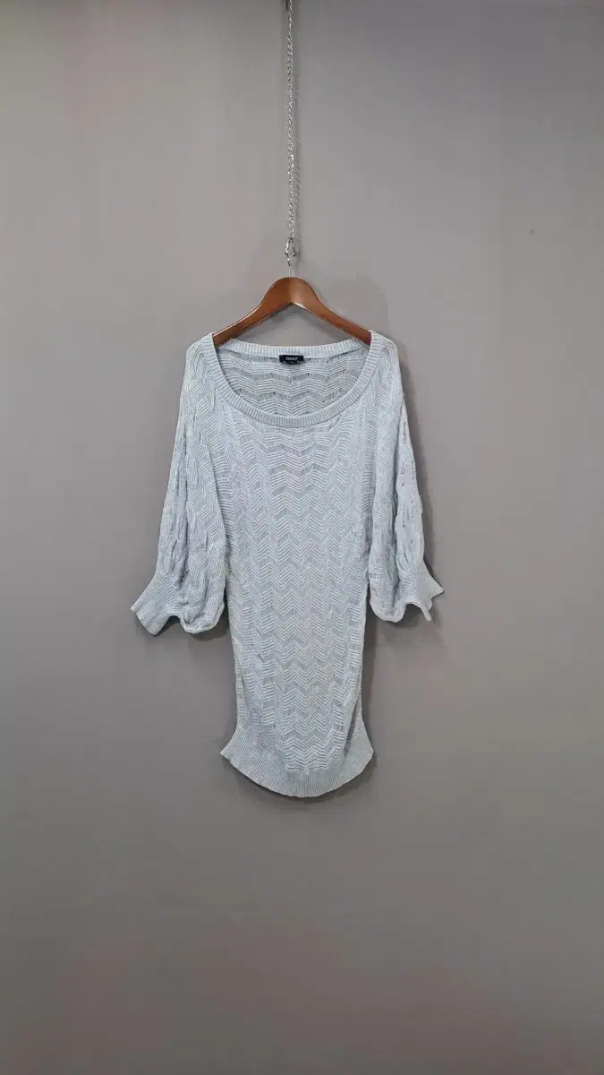 Slim-fit funky sleeve long knit l