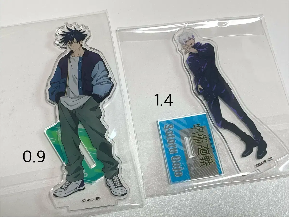 Zuu Spinning Plainclothes Megumi, Gojo Satoru acrylic Stands