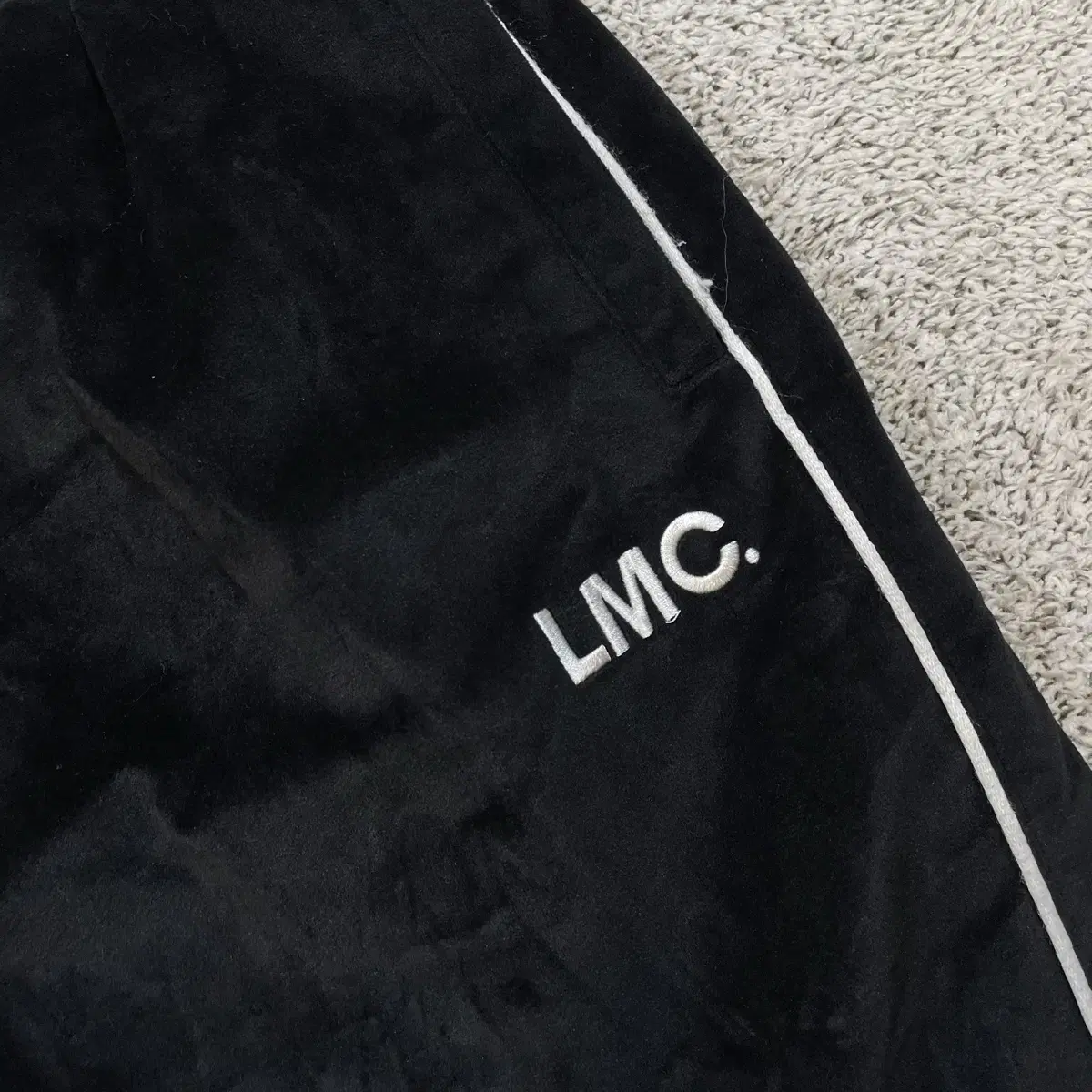 lmc 벨루어 팬츠