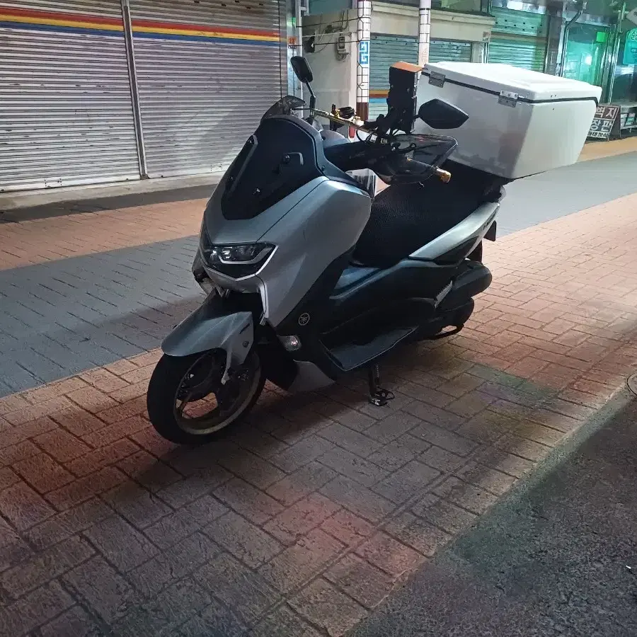 nmax125