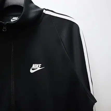 NIKE 나이키 반집업 티 트레이닝복