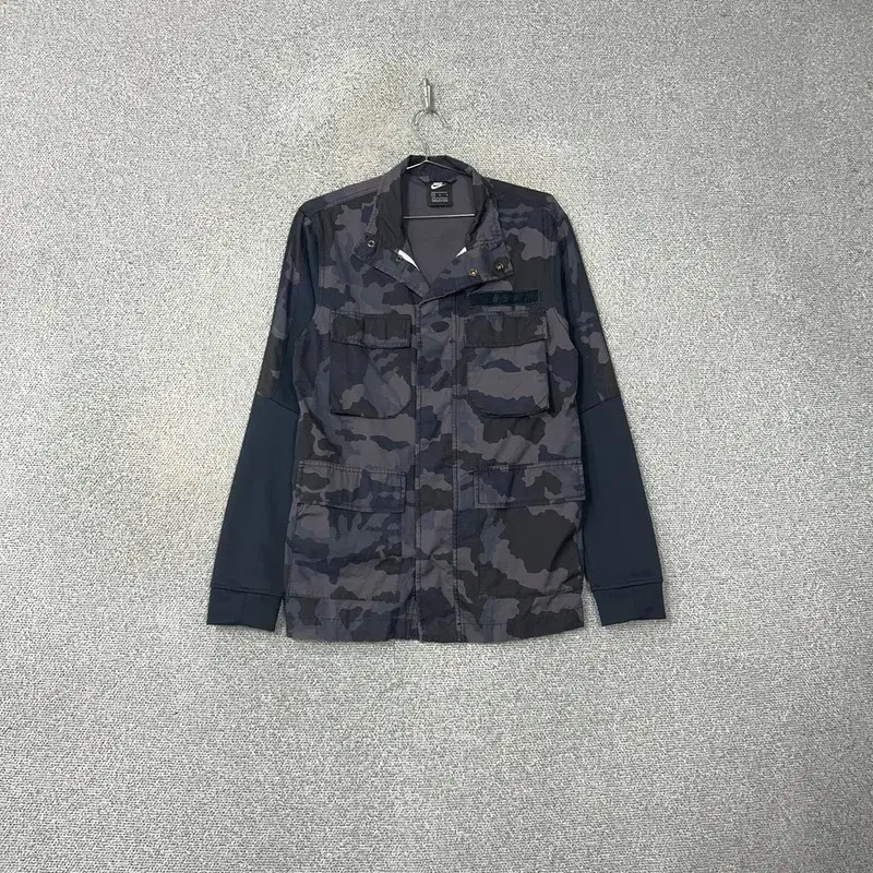 Nike Military Utility Camo Jacket M