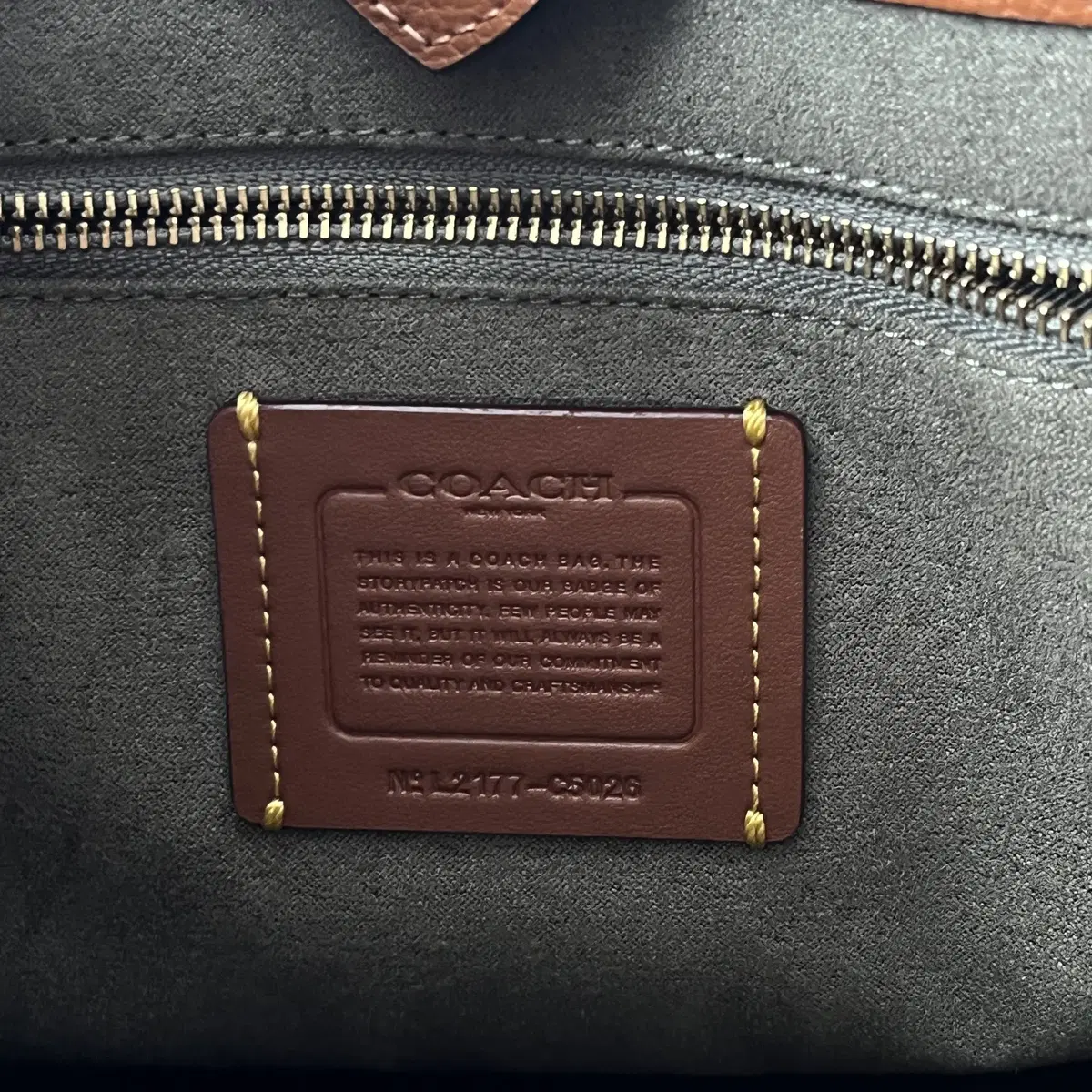 COACH Field Tote Colorblock ( 미사용품 )