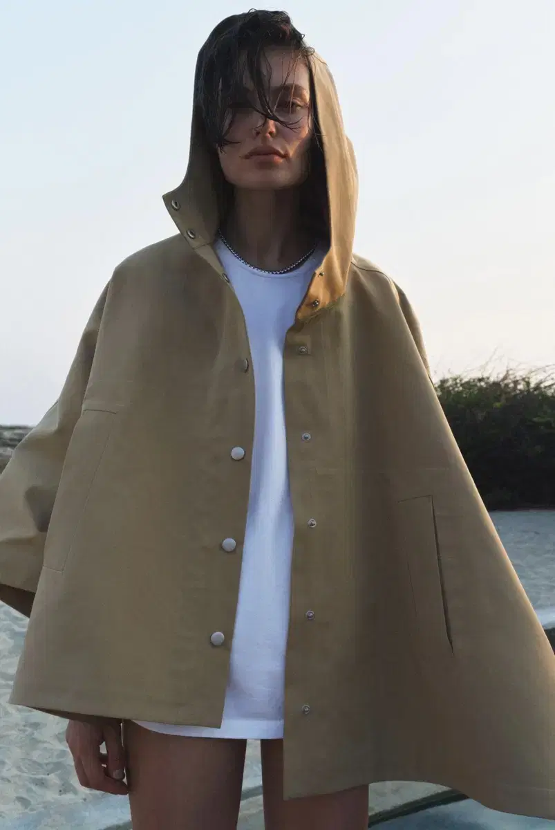 Zara Cape