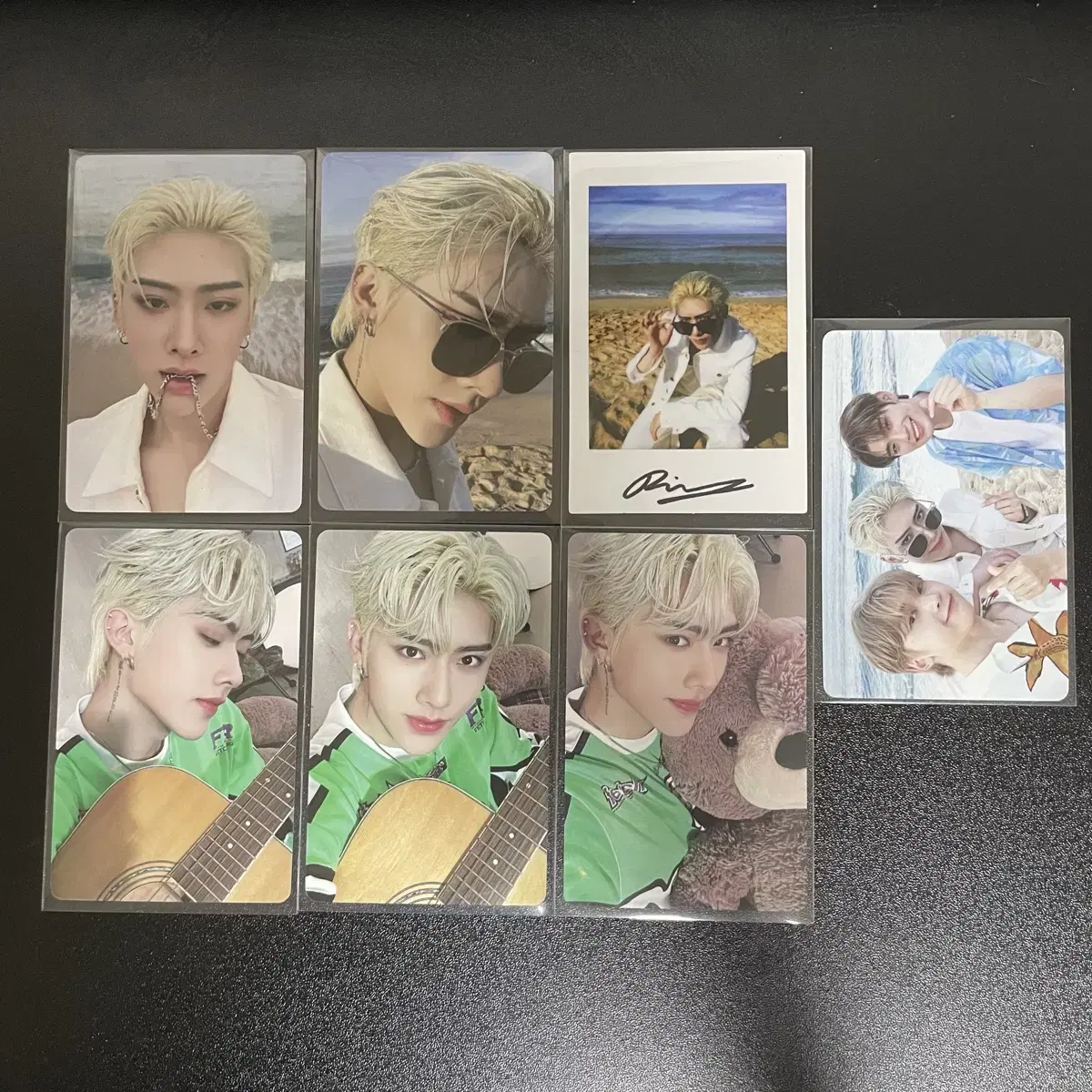 Dikon ricky sells photo cards