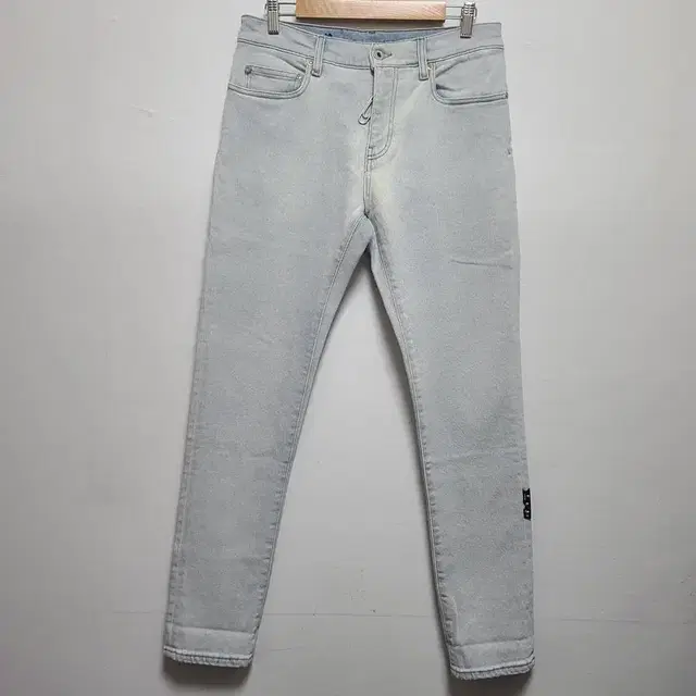 [OFFWHITE] 남성 DIAG POCKET JEAN 31