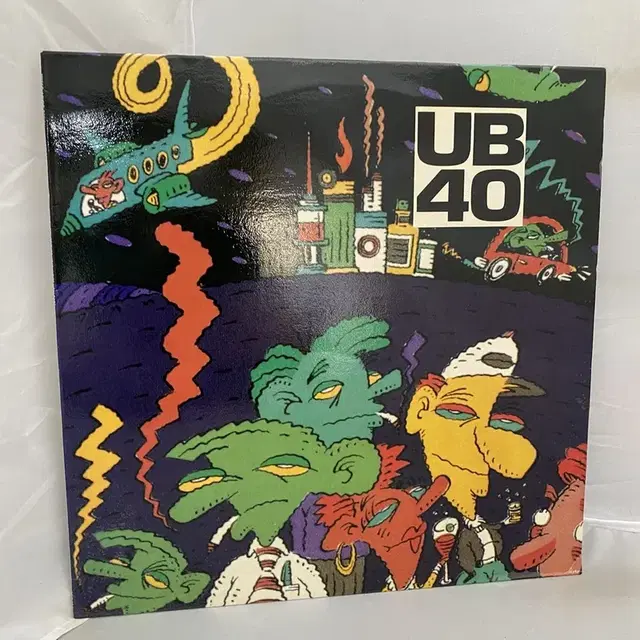 UB40 LP / AA4599