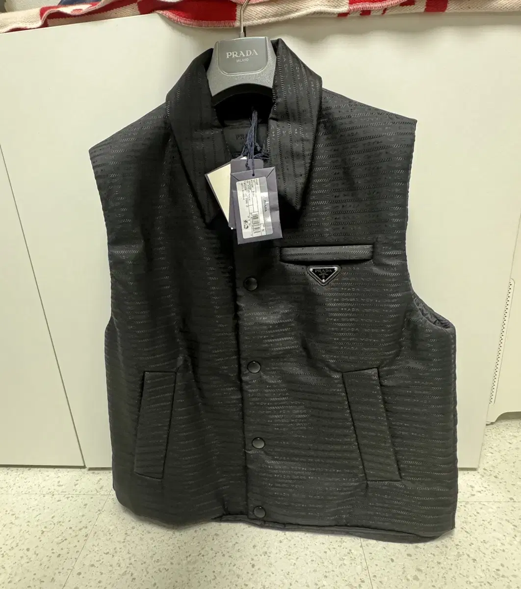 (Genuine, New) Prada 23FW Rina Nylon Padded Vest