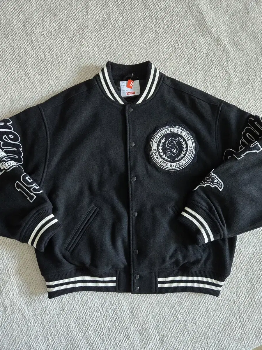 New) XL Supreme Varsity Jacket in Black 24FW