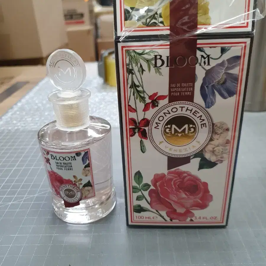 모노템 블룸 100미리 향수 5회미만 펌핑제품 택포 1만원