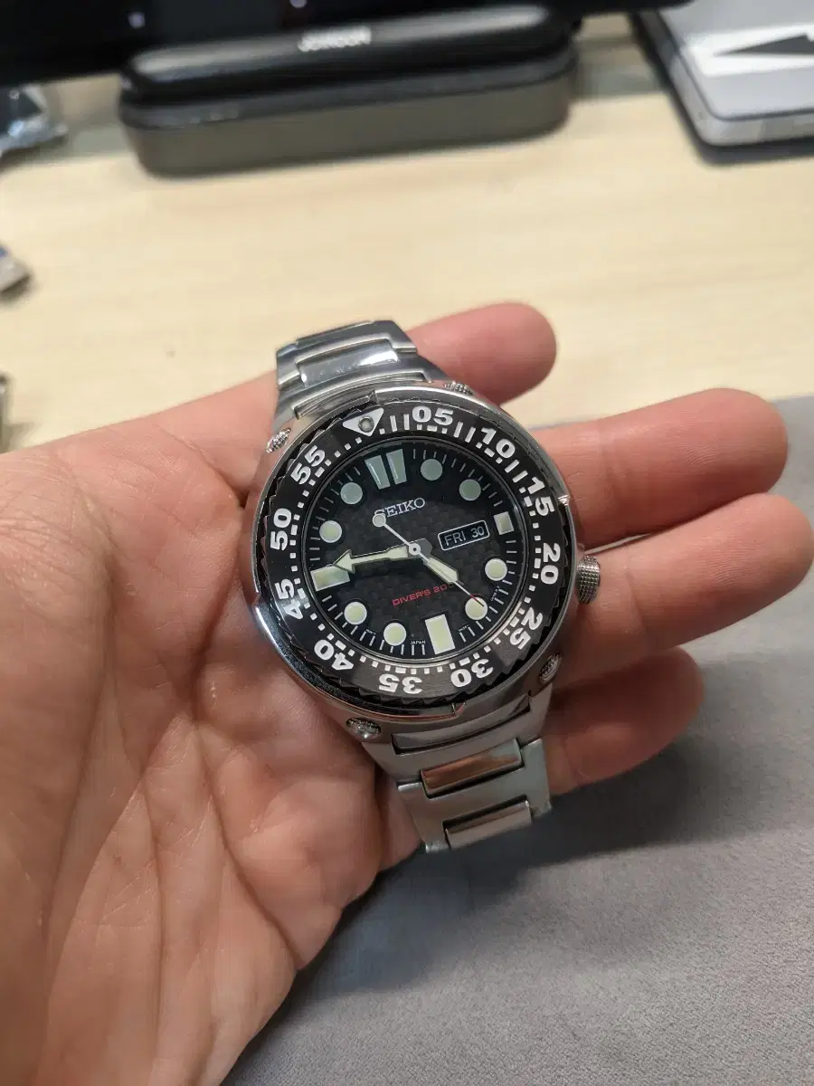 Seiko sawtooth SHC061