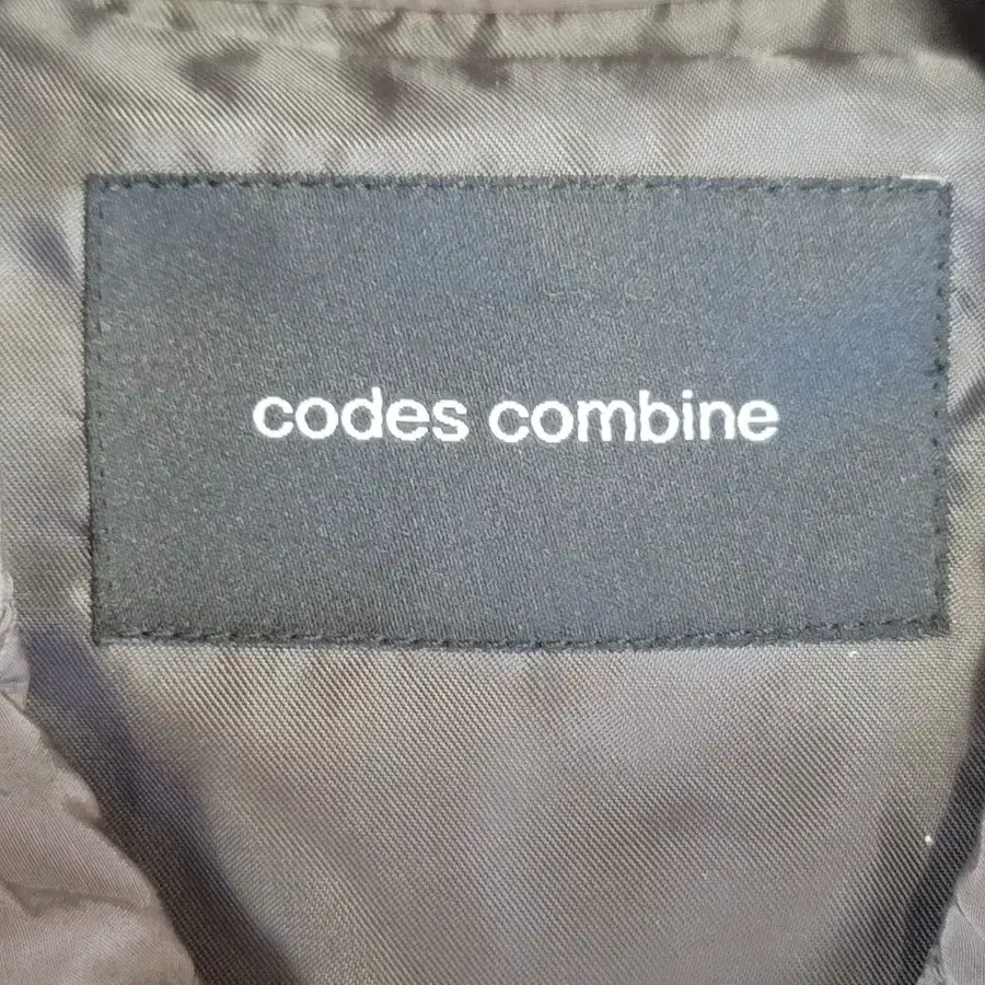 (새상품)codes combine 코데즈컴바인 야상형 바람막이