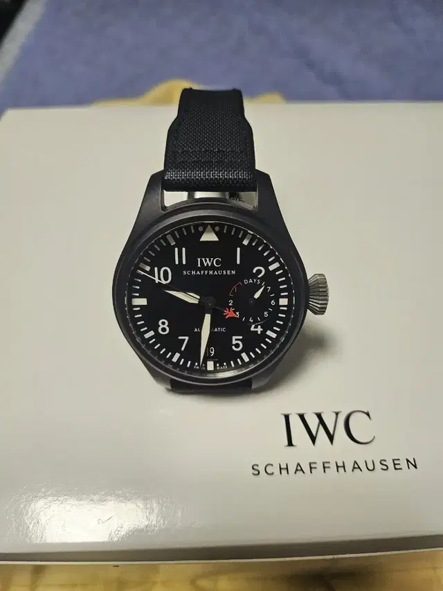 IWC 탑건 세븐데이즈