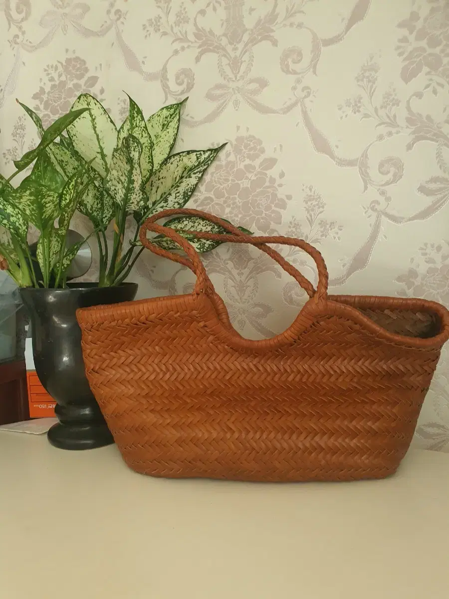 Weaving shop leather handmade bag