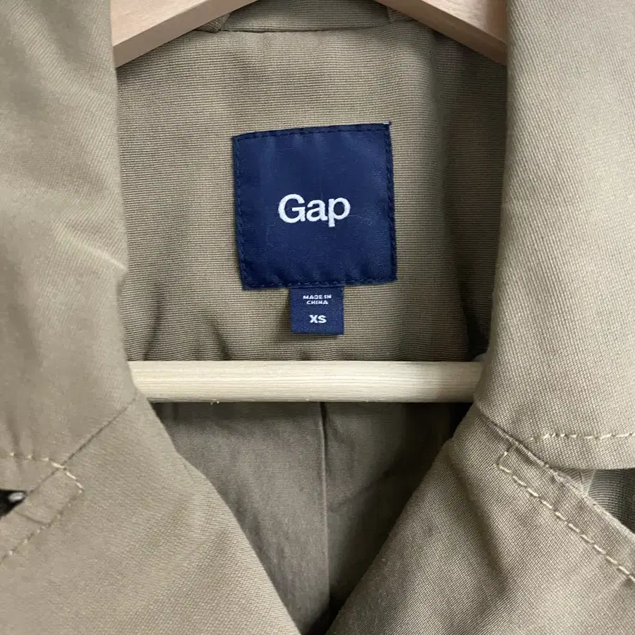 GAP 트렌치 하프 자켓