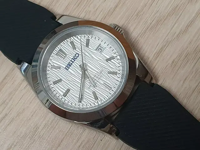 세이코 오토매틱 시계 커스텀 자작나무다이얼 nh35 seiko mod