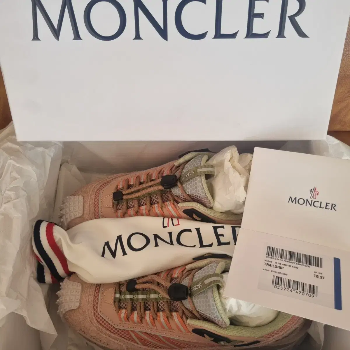 MONCLER 트레일그립 스니커즈 4M00160M4052516