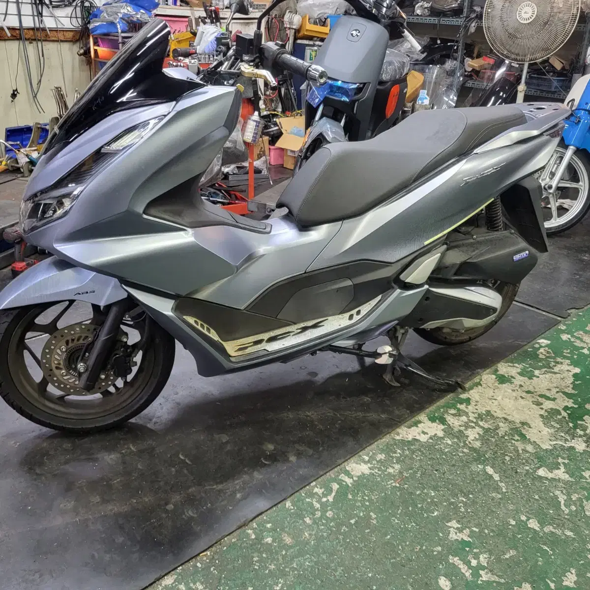 PCX21ABS 중고판매