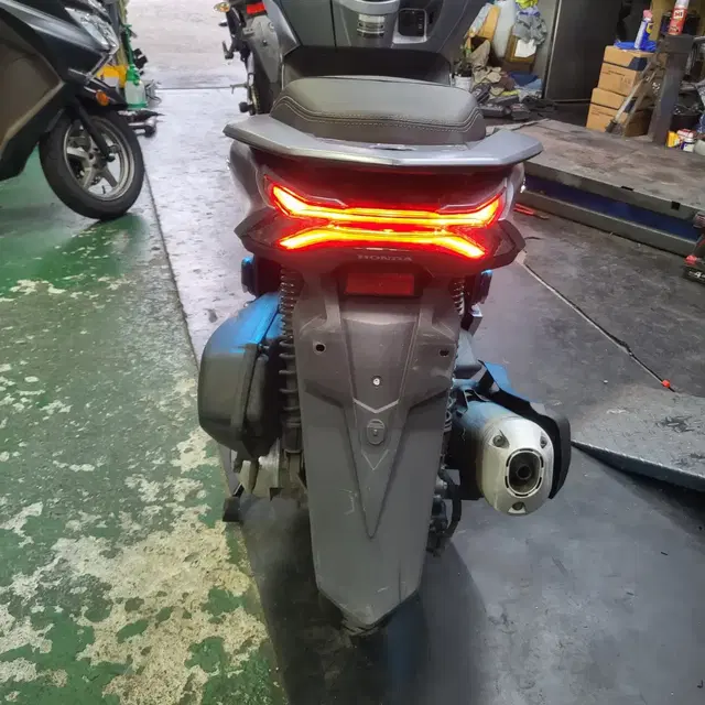 PCX21ABS 중고판매