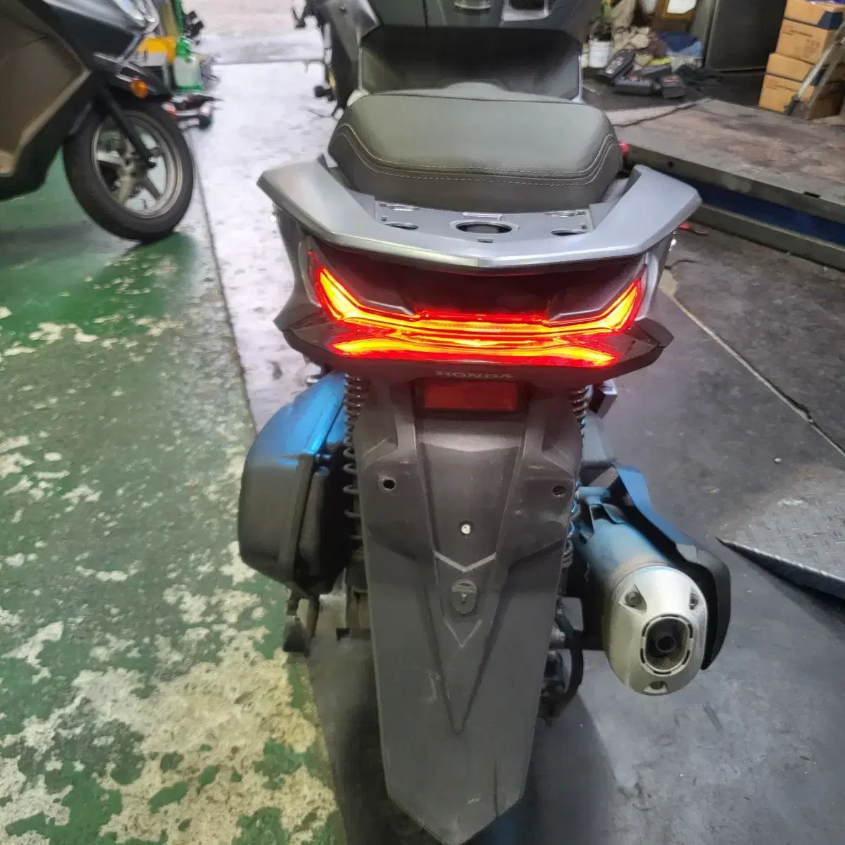 PCX21ABS 중고판매