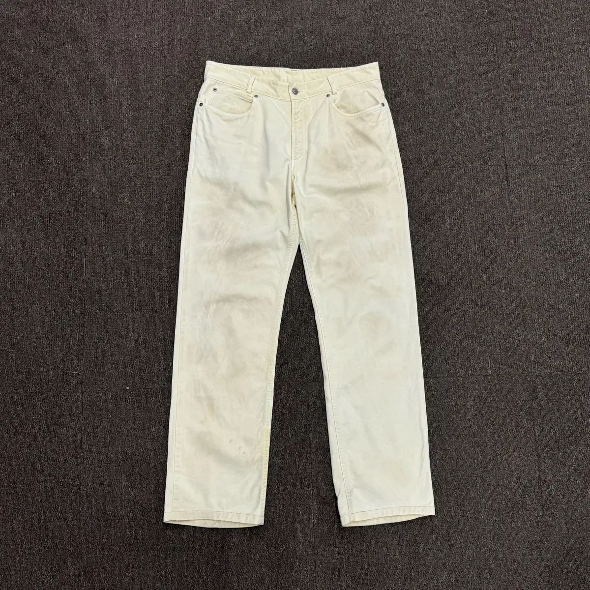 [34] Burberry London Dirty Fading Straight Jeans