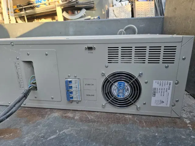 UPS GP806S 무정전전원장치 5KVA 팝니다