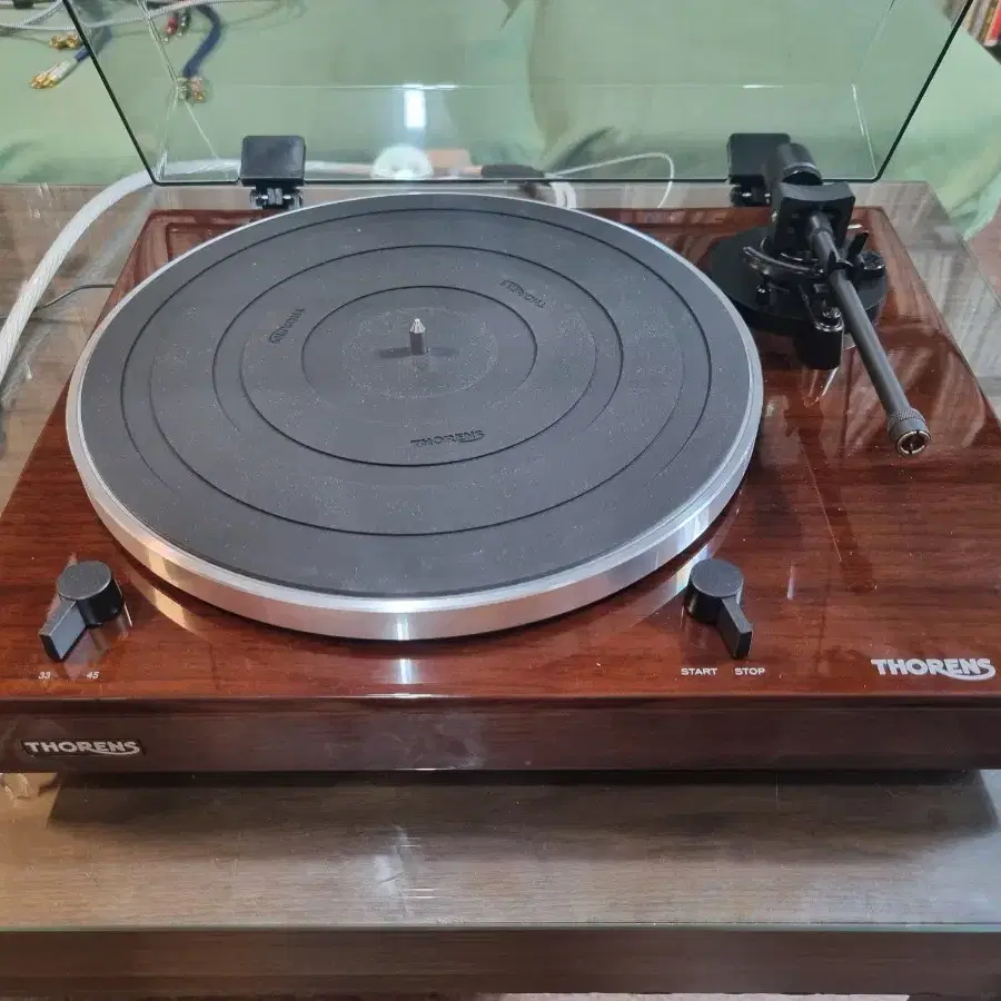 토렌스 THORENS TD-202 턴테이블 판매합니다.